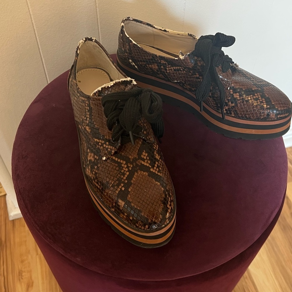 Zara Basic Collection Women’s Brown Snake Print Platform Derby Shoes - Picture 1 of 8